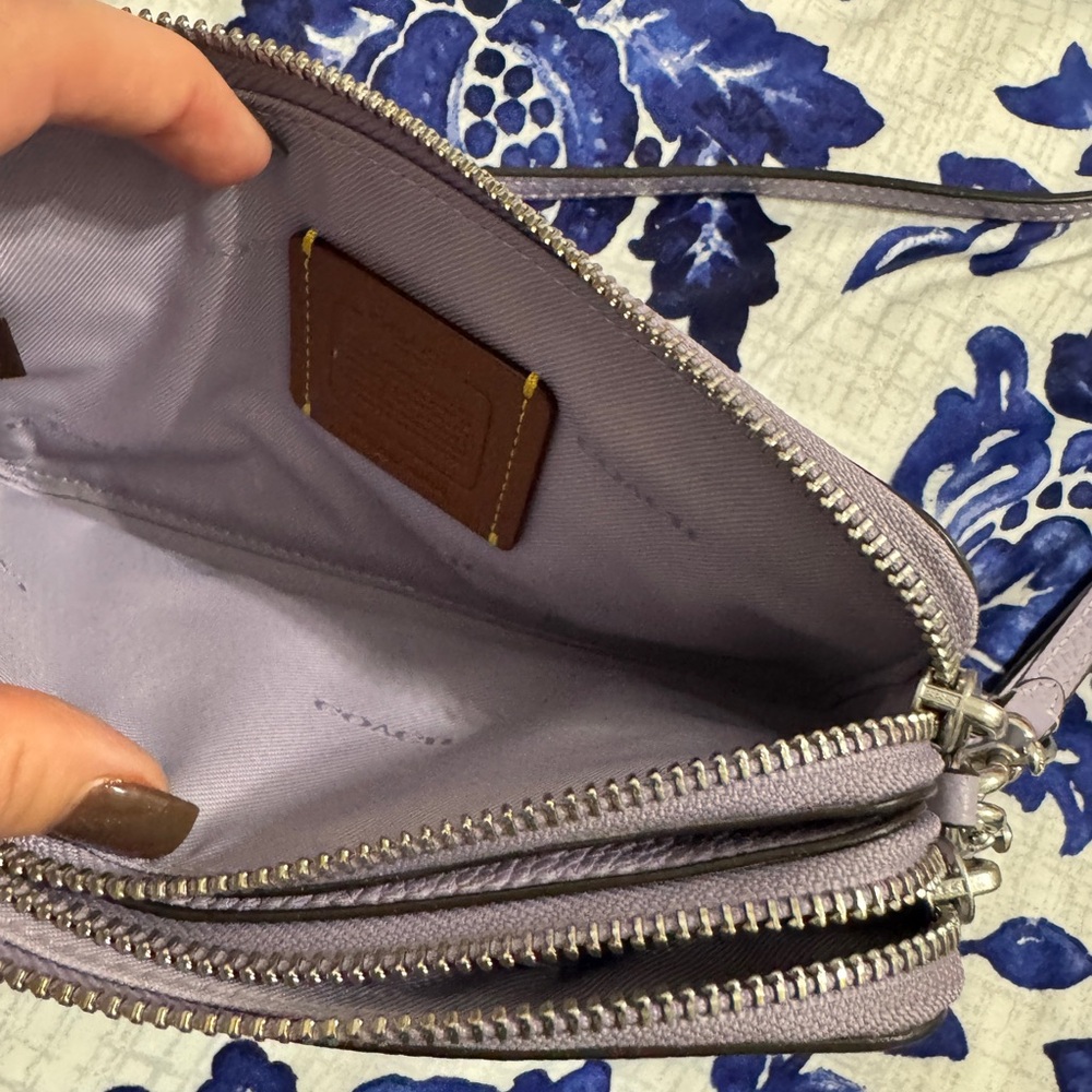 Coach Lavender Wristlet - Picture 6 of 13